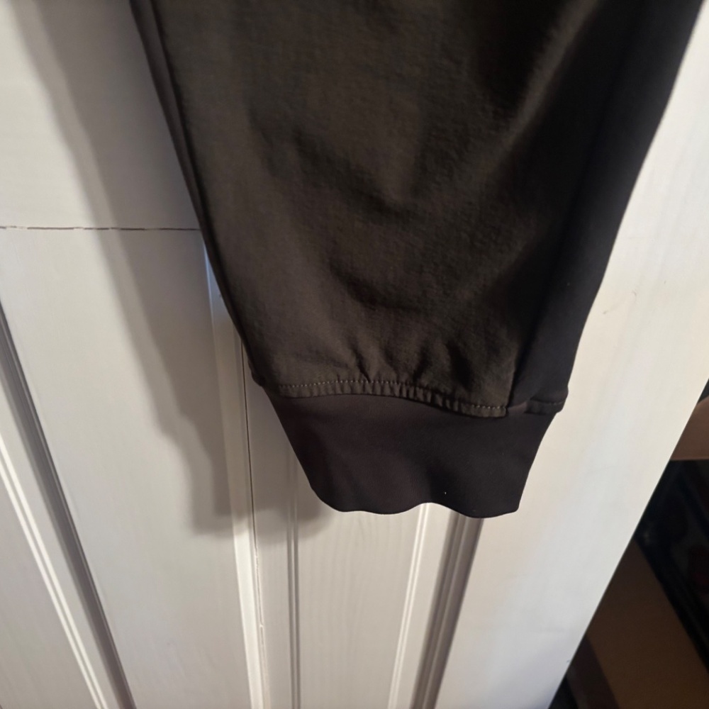 Joggers - Picture 6 of 6